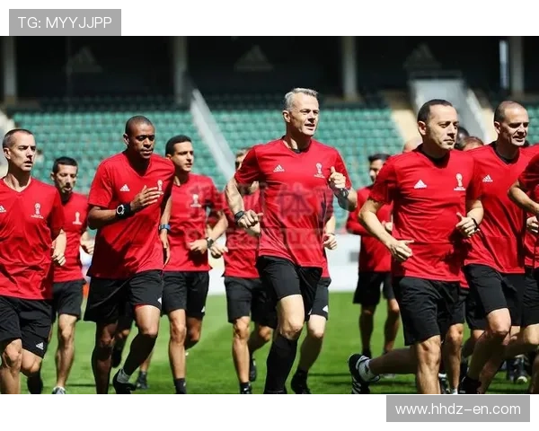 聚焦世界杯裁判哨声频率背后的判罚尺度与比赛节奏变化深层解析 - 副本 (5) - 副本